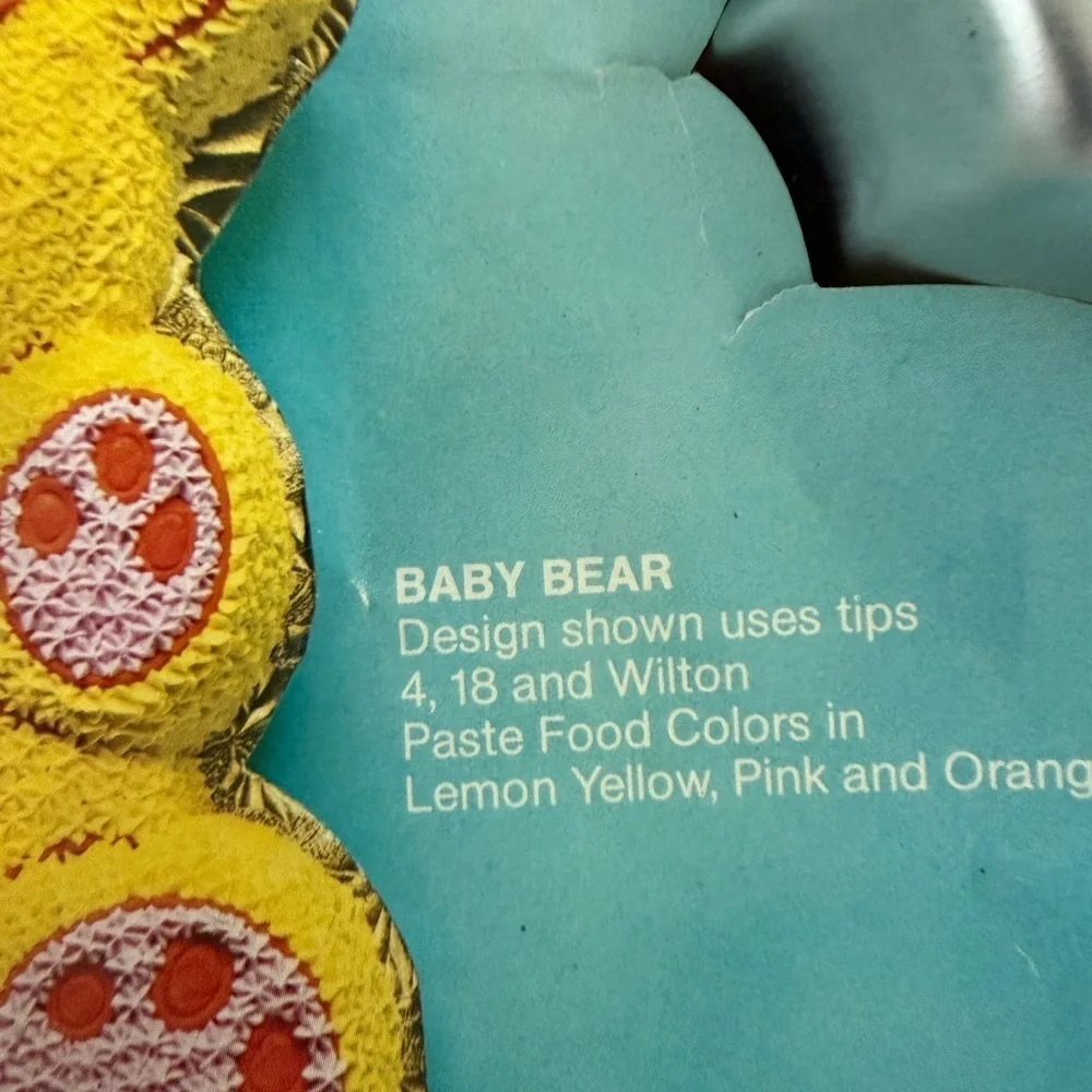 Wilton 1982 Huggable Teddy Bear Cake Pan w/ Original Inserts & Instructions